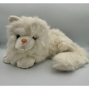 Vintage Collectible Russ Nikki the white Persian Cat Collectible Pre Loved